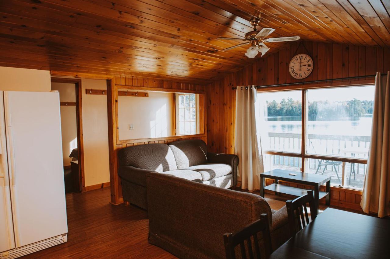 Lang Lake Resort Espanola Eksteriør billede